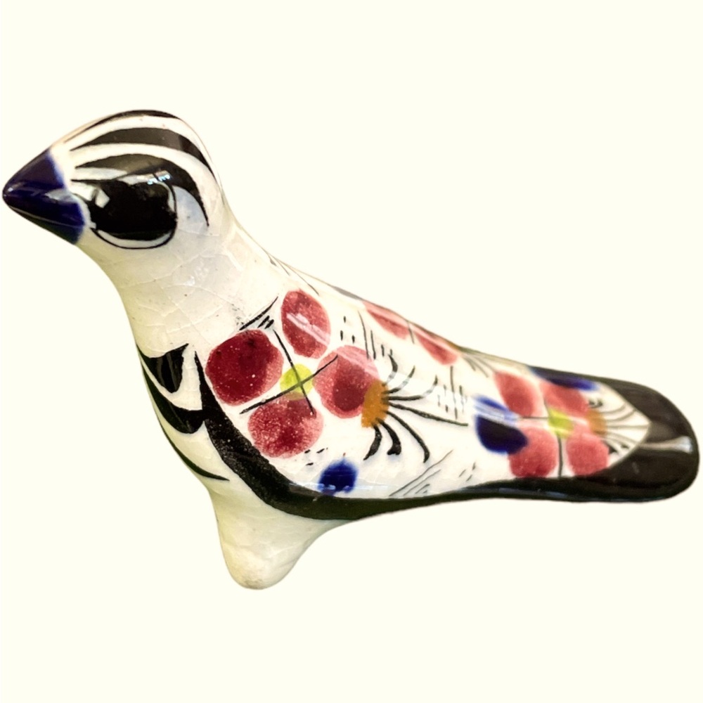 Beautiful Small Vintage Tonala Clay Bird- Made in Mexico - Hand Painted
